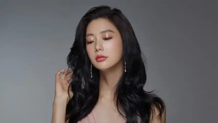 抖音表达心情愉悦的幽默文案_抖音心情说说